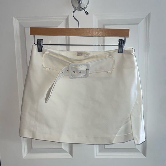 RAMY BROOK Dara Mini Skirt Elegant Cream White Skirt {$295} Wide Belt Gold Med - Picture 4 of 8